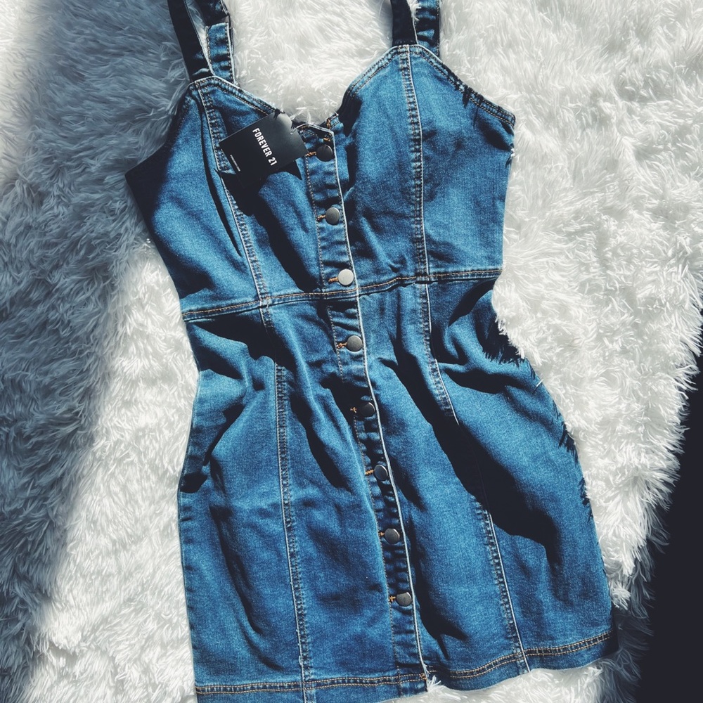 ❌S O L D ❌
Denim Overall Mini Dress
